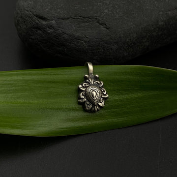 Abstract Flower Nose Clip-On